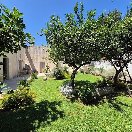 Bed and Breakfast Casa Frea Dimora Storica Martano Exterior foto
